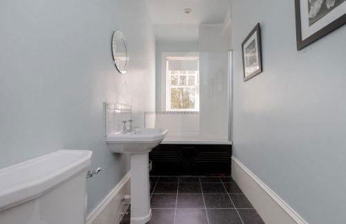 Balcraig House - Photo 7