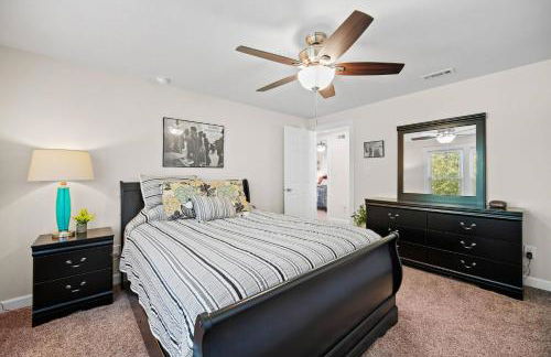 Ingersoll Immersion: Your Urban 4BR Retreat! - Foto 22