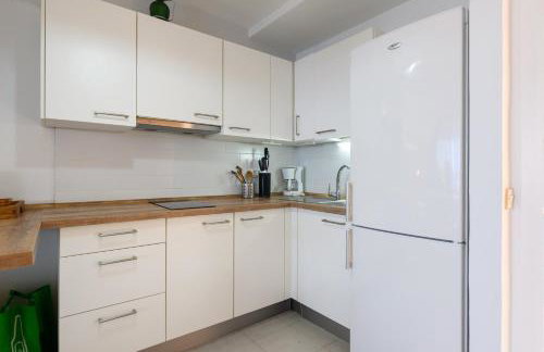 Charming Apartment with Terrace, Swimming pool and Sea views - Foto 22