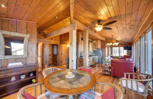Luxurious Lakefront Paradise in Scottsboro with Dock - Foto 14