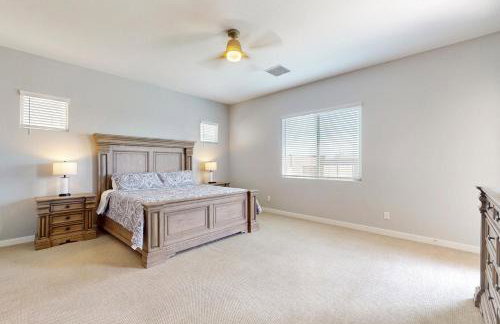 Pool, Hot Tub and Game Room! Spacious Buckeye Home - Foto 10