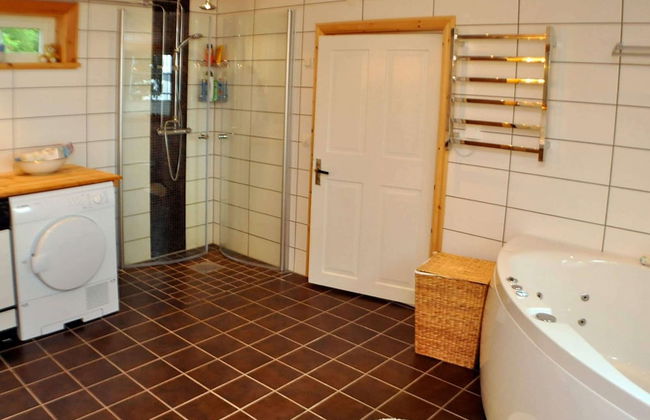 Holiday Home in Mariestad - Photo 5