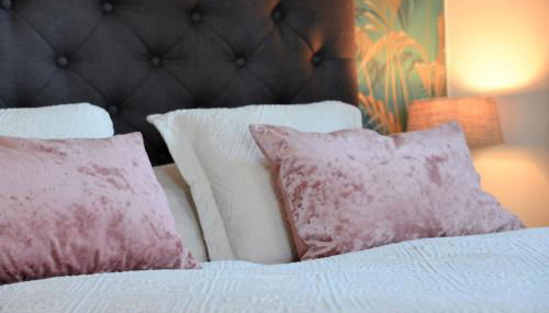 HAPPY PLACE mit Sonnen-Balkon und Stellplatz nur 400 m zum Strand - Foto 2