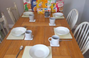 Springfield Gardens - 4 Bedroom House, 8 Beds, Close to J26 M1-A52 - Ilkeston - Long Eaton - Nottingham - Derbyshire - 400Mbs WiFi Free Parking! - Foto 10