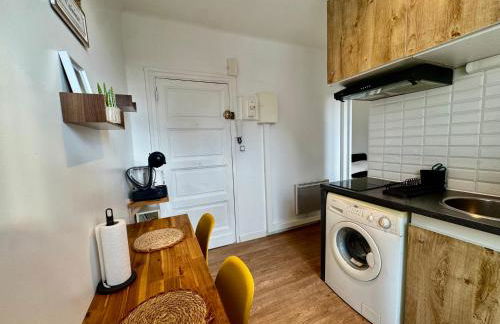 Studio lumineux avec balcon - Calme et idéal - Foto 7