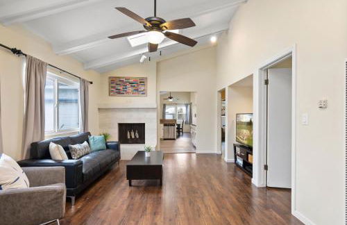 Pacific Paradise - Large Patio, Hot Tub, Short Walk to Beach, & Parking - Photo 3