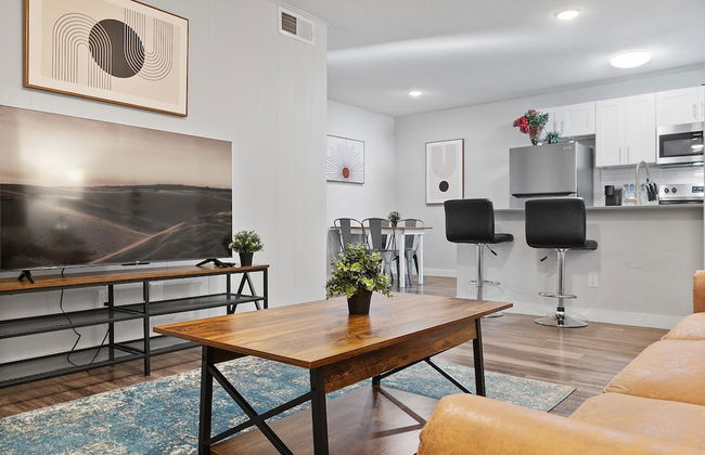 Modern 2BR Near UT Hyde Park Evonify - Foto 25