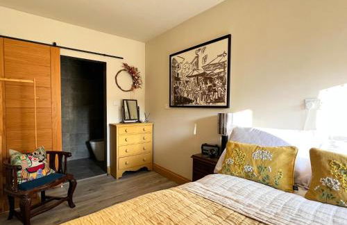 Eclectic Barn - Pergola & Dog-Friendly Garden - Photo 46