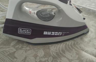 Casa com ar no quarto garagem espaço que cabe uma camionete cozinha completa - Foto 8