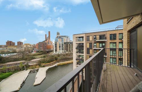 Stylish 2-Bed Flat with Balcony in Fulham SW6 - Foto 19