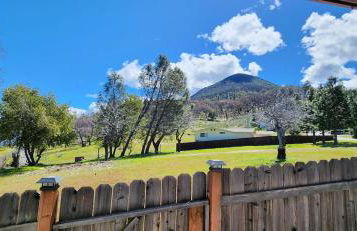 Lake View Home Community Pool in Riviera Heights - Foto 10