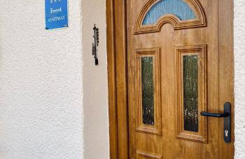 The Village View Apartment - Photo 17