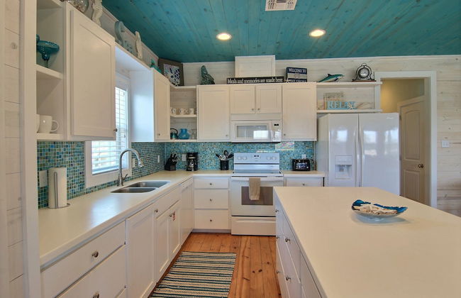 Jumpin' Jellyfish by Silver Sands Vacation Rentals - Photo 2