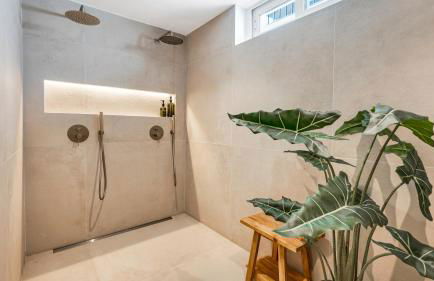 VACATION MARBELLA I Villa Ava, Private Heated Pool, Rooftop Hot Tub, Sauna, Luxury Interior, Golf and Sea Nearby - Foto 44