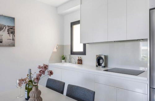 2BD Coastal Gem with Pool & Terrace - Torre de la Horadada - Foto 8