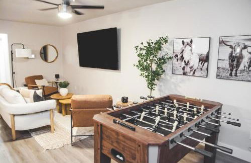 Fort Worth Getaway with Pool & Games - Foto 14