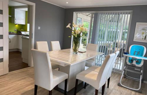 Modern 3-Bedroom villa, 3 Parking Spaces, WiFi - Foto 6