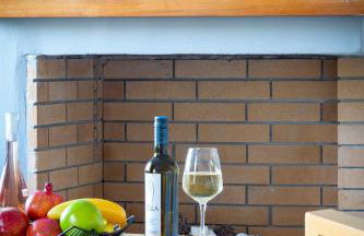 Trizonia Bay Hotel - Photo 12