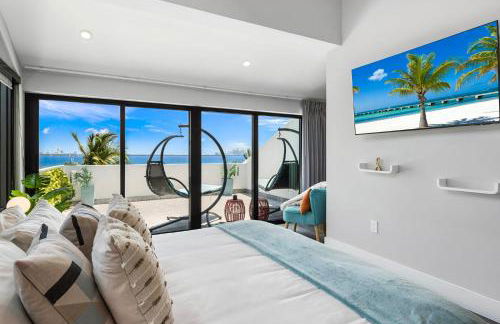 Best Bayfront View Villa with Heated Pool - Foto 45