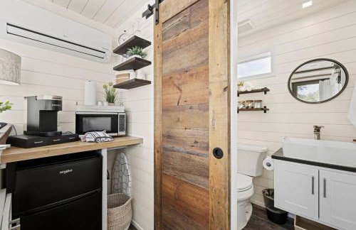 New The Wildflower Cozy Container Home - Foto 18