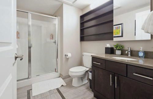 2BR Downtown Luxury Getaway - Foto 36