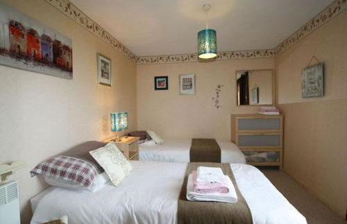 La Vieille Ferme: superbe complexe de 3 gîtes en pierre avec Piscine au coeur du Périgord Noir - Foto 38