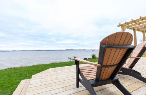 4 Bedroom Lakefront Home with Private Beach on Cedar Point Chaussee - Photo 52