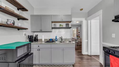 Bright 2BR South Hills - Old Brooklyn Home - Foto 5, stove