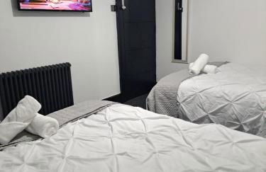 Family Holiday with Hot tub , Family groups only - Foto 19