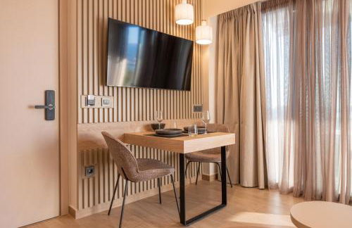 EsthiSea Suites Kalamata - Photo 46