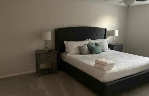 Poolside Paradise & Beach Bound - Foto 8