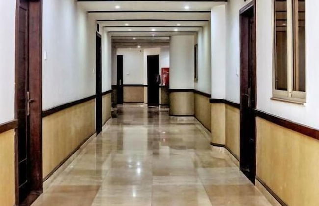 Gulberg Suites - Photo 10