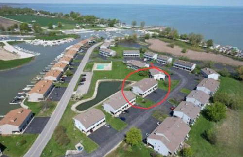 Sunnie Days condo in Oak Harbor on Lake Erie! - Foto 11