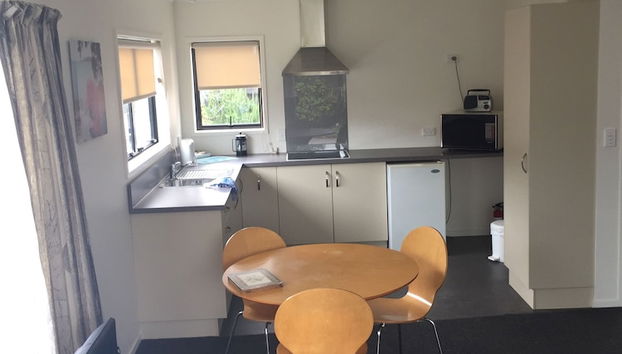 Our Beach House - Raglan West - Foto 5, Servicio de comidas en la habitación