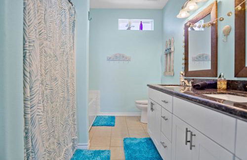 Splash Spacious 3BD 3bath Beachfront! Steps to Beach! - Photo 29