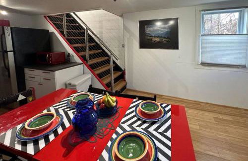 Unique Artsy 2 Bdrm Apt 1.5 mi from Downtown - Foto 25