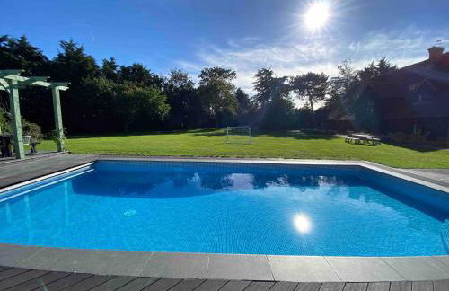 Period Luxury Converted Barn Windsor/Maidenhead - Perfect for family groups - Foto 89