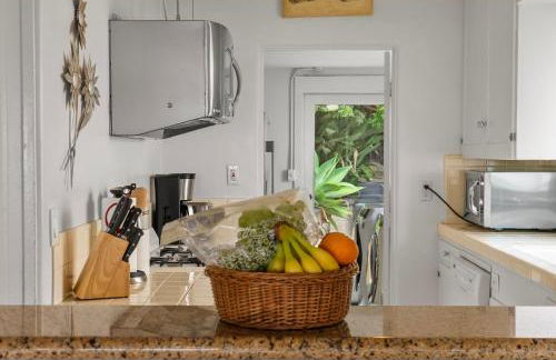 26' SUNDECK OCEAN Panoramic VIEWS with AC Fast WiFi -902Mbps - Foto 18