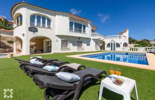 Villa Isabel by Abahana Villas - Foto 1