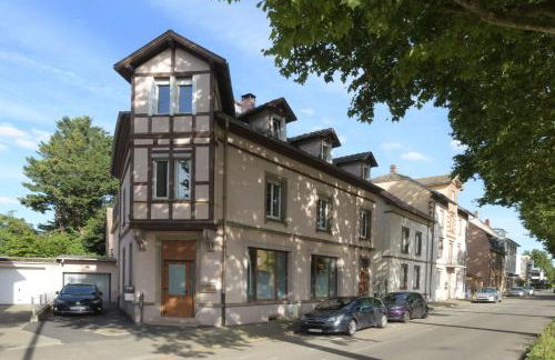 Au Cheval Blanc - Appartement Familial 6P Parking privé proche Colmar Centre - Foto 6