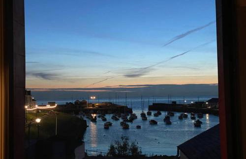 Aberaeron Island House - Panoramic Harbour Views - Photo 9