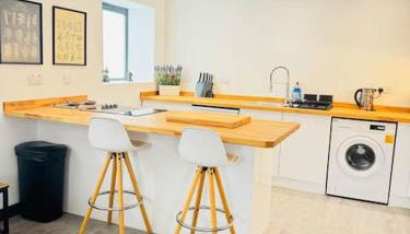 Apartment with Balcony near Chatham Dockside - Foto 2