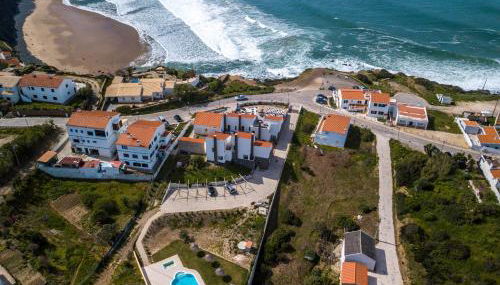 Falésias da Arrifana - Foto 2