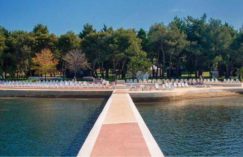 1 Bedroom Stunning Apartment In Umag - Photo 9