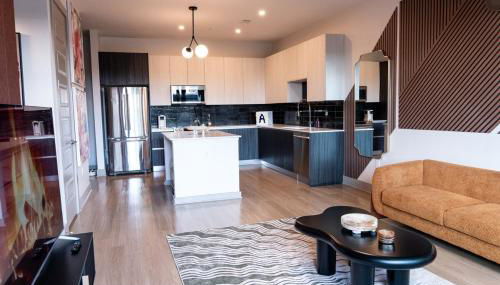 Midtown Condo Sky Deck with Fast WiFi & Free Parking - Foto 2