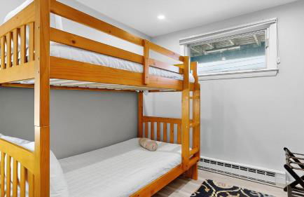 Salty Dolphin by Bayley Vacation Rentals - Foto 11