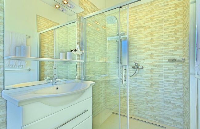 Peaceful Villa in Sveti Lovrec With Swimming Pool - Foto 9