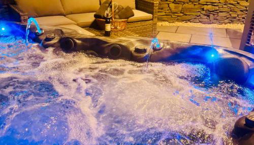 The Steading - Photo 2