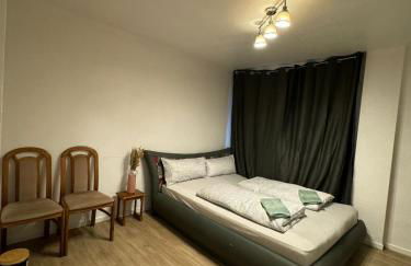 Möbliertes Zimmer mit TV, Internet & kompletter Ausstattung in Bonn-Mehlem - Photo 2