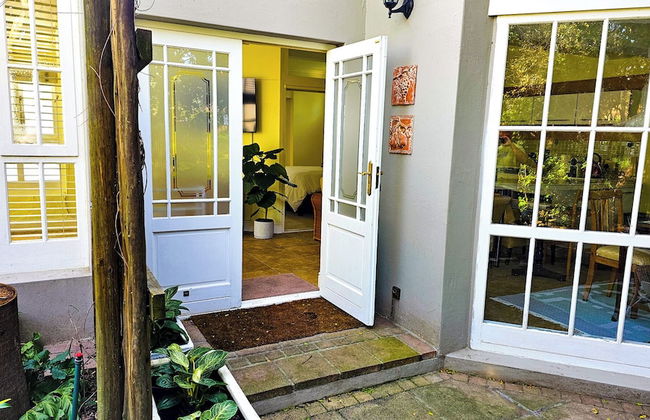 Cheerful Cottage set in Beautiful Garden - Foto 10